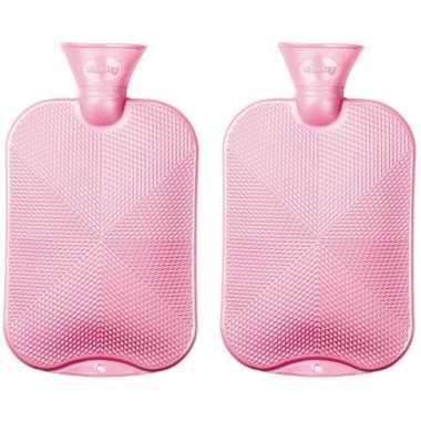 Rubberen 2x roze warm parelmoer kruiken 2 liter